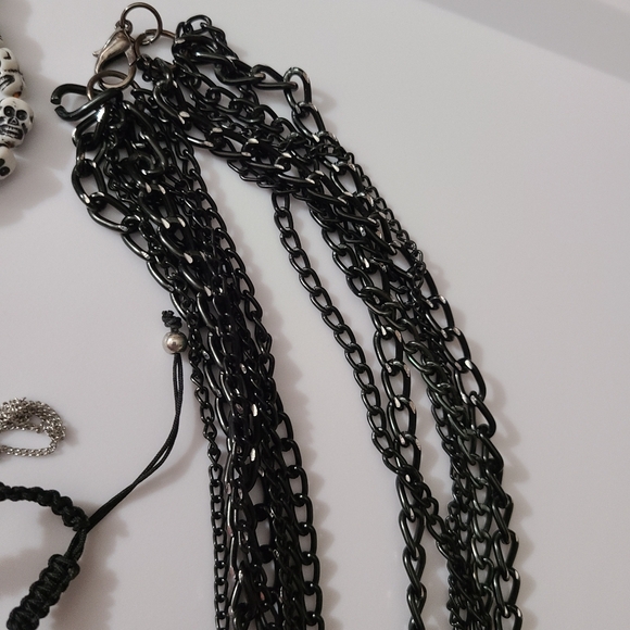 13 Pc Halloween Gothic Jewelry Lot Chokers Necklace Bracelet Skulls Cross Pearl - Picture 14 of 16